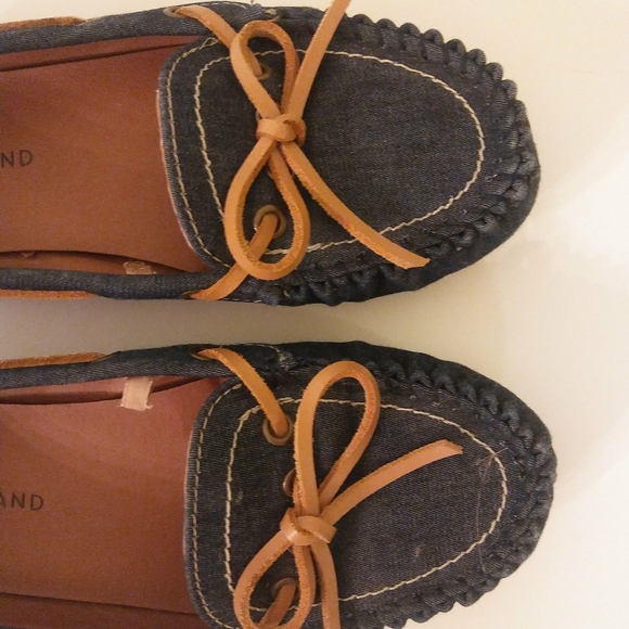 🎉SOLD🎉 Lucky Brand Boat Shoes Abelle Denim - Picture 6 of 8